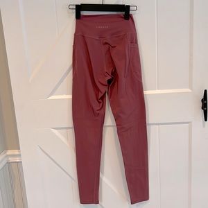 Paragon rose mauve  leggings with pockets women’s small